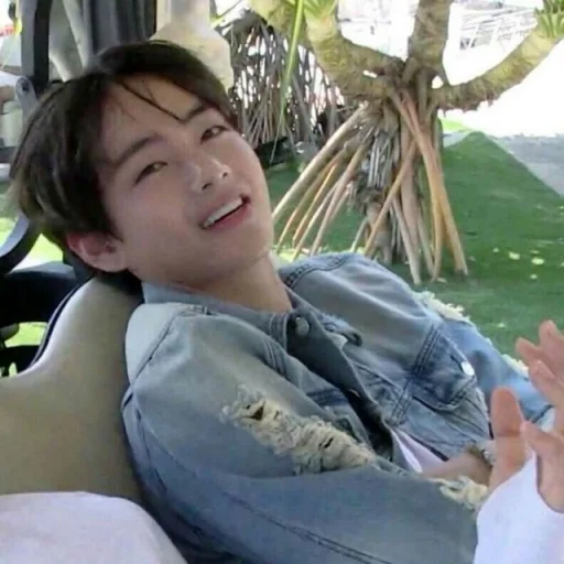 Эмодзи TAEHYUNG