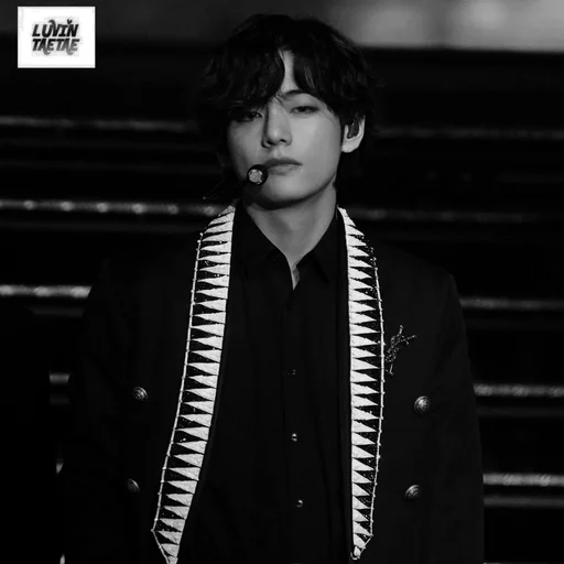 Эмодзи black taehyung