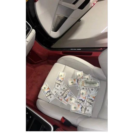 Эмодзи love money