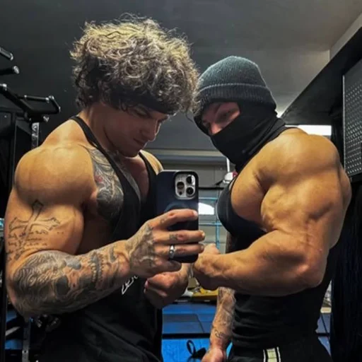 Эмодзи THE TREN TWINS