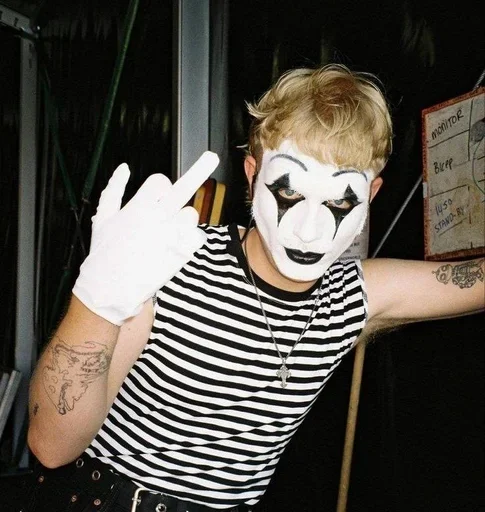 Эмодзи Йост Клейн